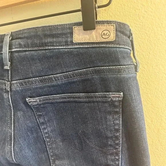 AG The Stevie Mid Rise Slim Straight Capri Jeans Size 27 Medium Wash - Picture 7 of 9